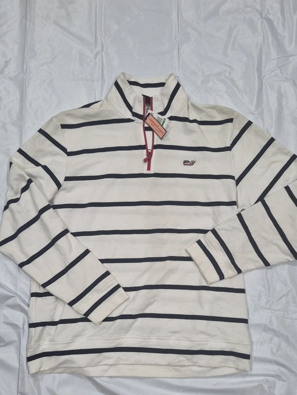 NWT VINEYARD VINES PULLOVER LG American